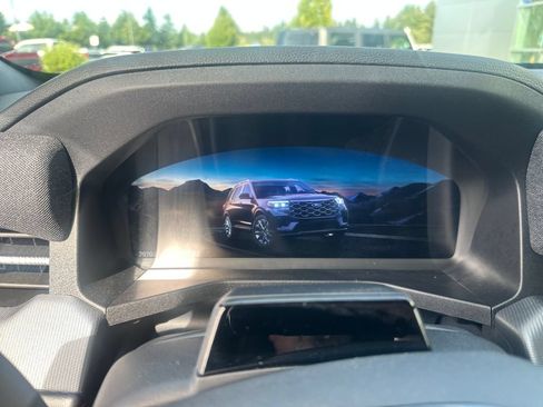 Used 2025 Ford Explorer ST AWD/4WD image 15