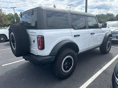 Used 2023 Ford Bronco Badlands AWD/4WD image 3