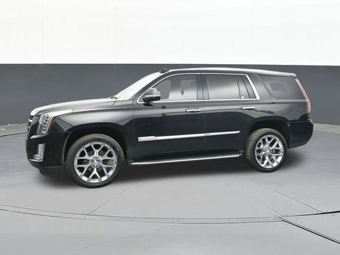 Used 2020 Cadillac Escalade Luxury AWD/4WD image 6