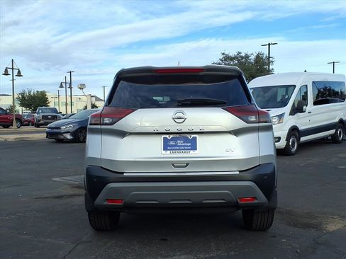 Used 2021 Nissan Rogue SV image 5