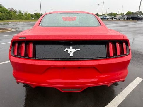 Used 2016 Ford Mustang Coupe RWD image 5