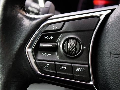 Used 2023 Acura MDX FWD image 32