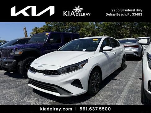 Certified 2023 Kia Forte LXS FWD image 9
