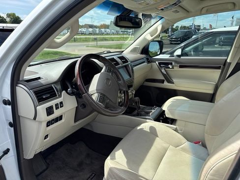 Used 2018 Lexus GX 460 Premium w/ Premium Package AWD/4WD image 5