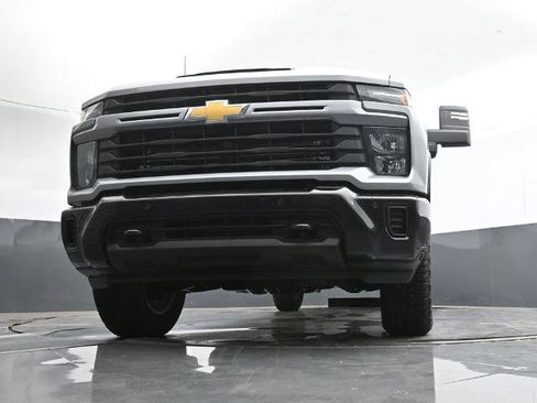 New 2025 Chevrolet Silverado 2500 Custom w/ Custom Value Package image 9