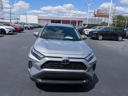 Certified 2022 Toyota RAV4 XLE AWD/4WD image 3