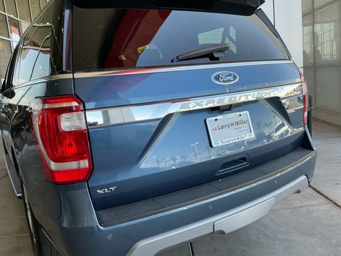 Used 2019 Ford Expedition Max XLT w/ Equipment Group 202A RWD image 22
