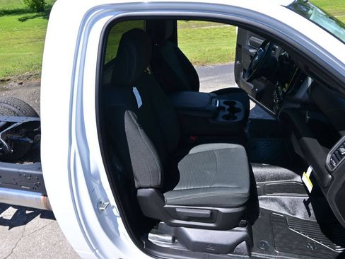 New 2026 RAM 5500 Tradesman AWD/4WD image 14
