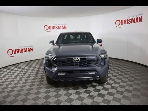 Used 2024 Toyota Tacoma TRD Off-Road AWD/4WD image 13