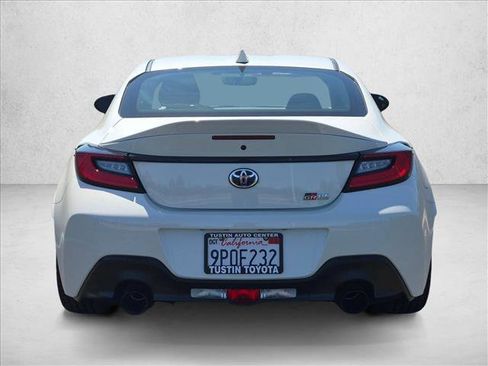 Used 2024 Toyota GR86 Premium RWD image 7