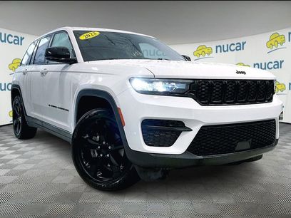 Used 2023 Jeep Grand Cherokee Altitude