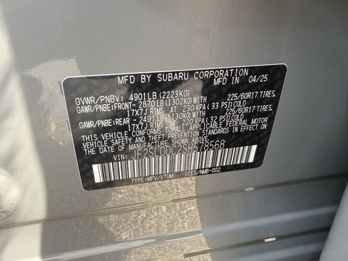 Used 2025 Subaru Forester Premium AWD/4WD image 11