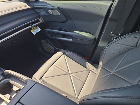New 2027 Kia Telluride LX FWD image 16