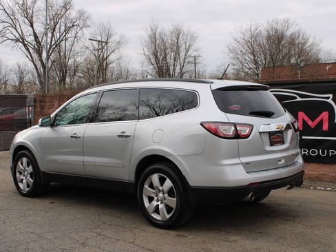Used 2015 Chevrolet Traverse LTZ AWD/4WD image 3