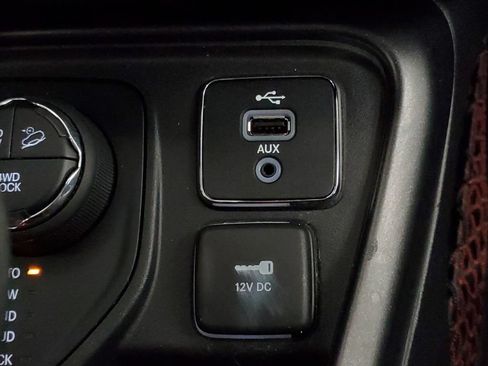 Used 2018 Jeep Compass Trailhawk w/ Navigation Group AWD/4WD image 22