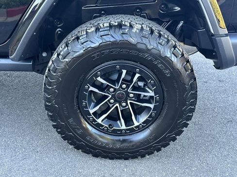 Certified 2025 Jeep Wrangler Unlimited Rubicon image 20