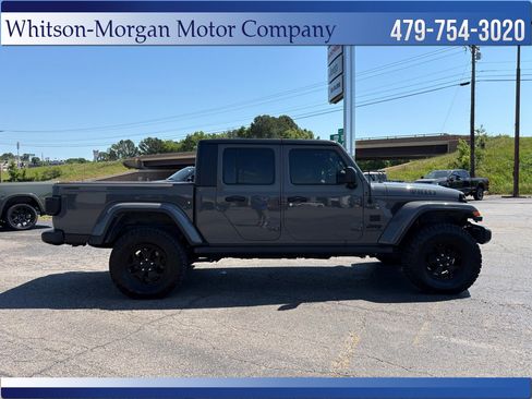 Used 2021 Jeep Gladiator Sport AWD/4WD image 4