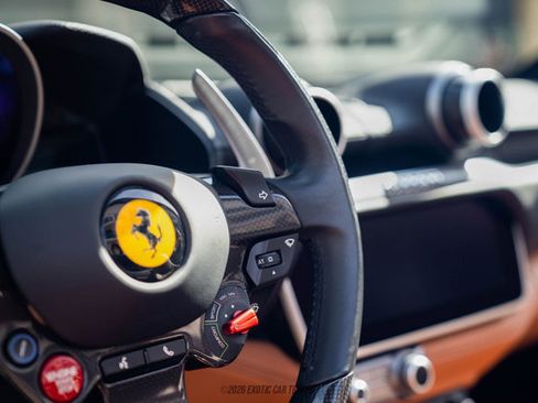 Used 2019 Ferrari Portofino image 39