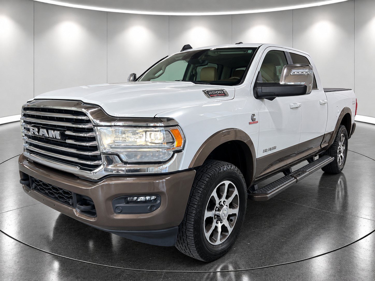 Used 2023 RAM 2500 Limited AWD/4WD image 1