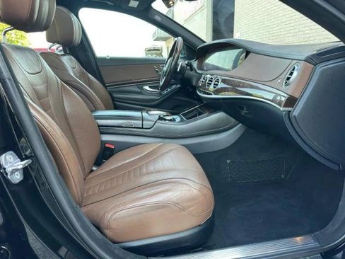 Used 2020 Mercedes-Benz S 560 4MATIC Sedan image 32