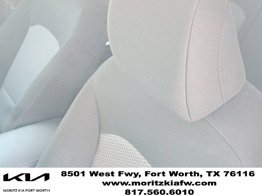 Used 2025 Kia Soul LX w/ LX Technology Package FWD image 21