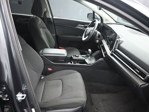 Certified 2024 Kia Sportage LX image 35