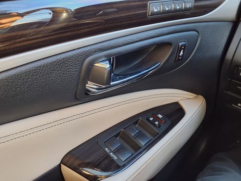 Used 2015 Lexus LS 460 Base w/ Comfort Package image 11