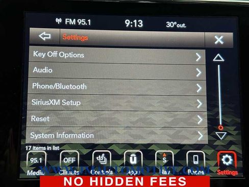 Used 2021 Jeep Grand Cherokee Limited w/ Luxury Group II image 33