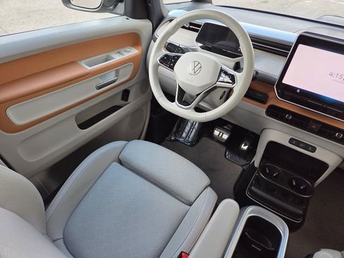Used 2025 Volkswagen ID. Buzz 1st Edition RWD image 25