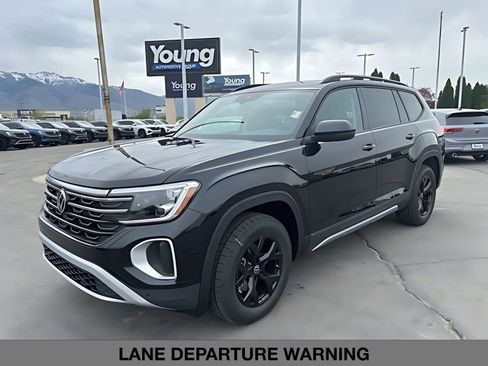 New 2026 Volkswagen Atlas Peak Edition AWD/4WD image 7