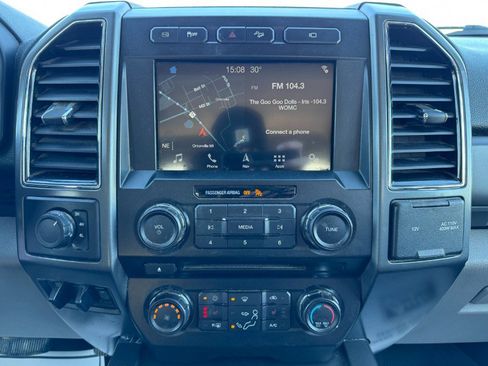 Used 2018 Ford F450 XLT w/ XLT Premium Package image 21