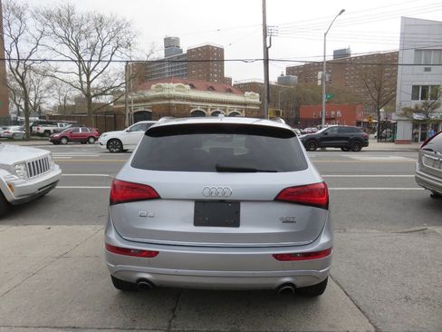 Used 2016 Audi Q5 2.0T Premium Plus w/ Technology Package AWD/4WD image 7