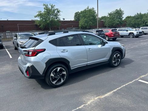 Used 2024 Subaru Crosstrek 2.5i Limited AWD/4WD image 3