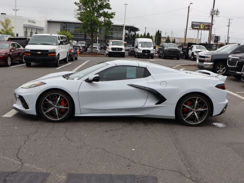 Used 2021 Chevrolet Corvette Stingray Preferred Conv w/ Z51 Performance Package RWD image 7