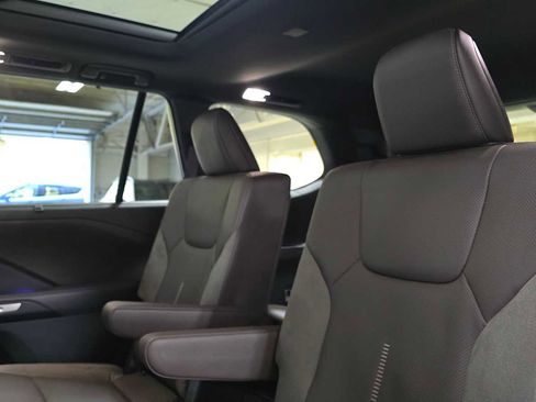 Used 2025 Lexus TX 350 Luxury image 19