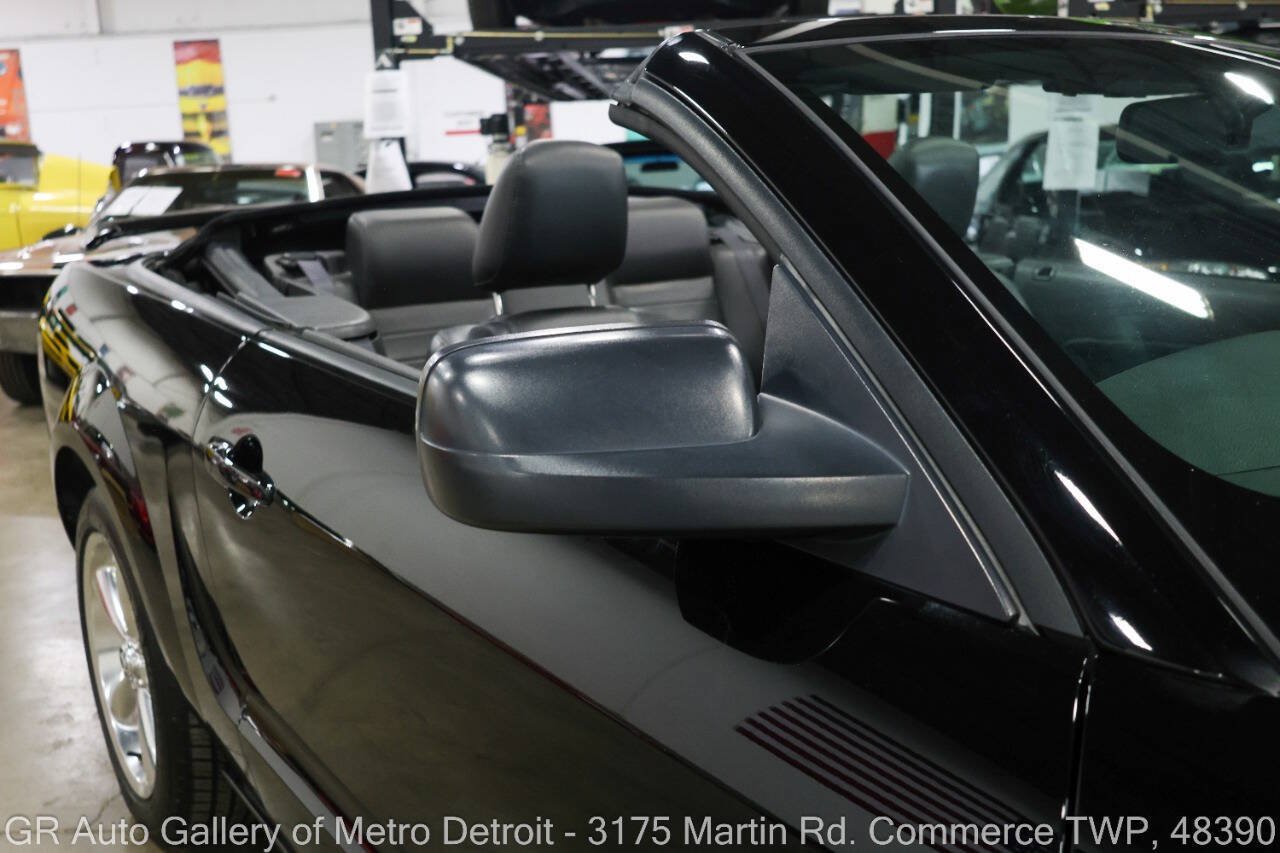 Used 2008 Ford Mustang GT Premium RWD image 35