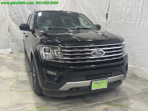Used 2018 Ford Expedition XLT image 29