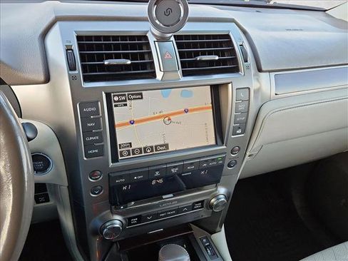 Used 2016 Lexus GX 460 image 14