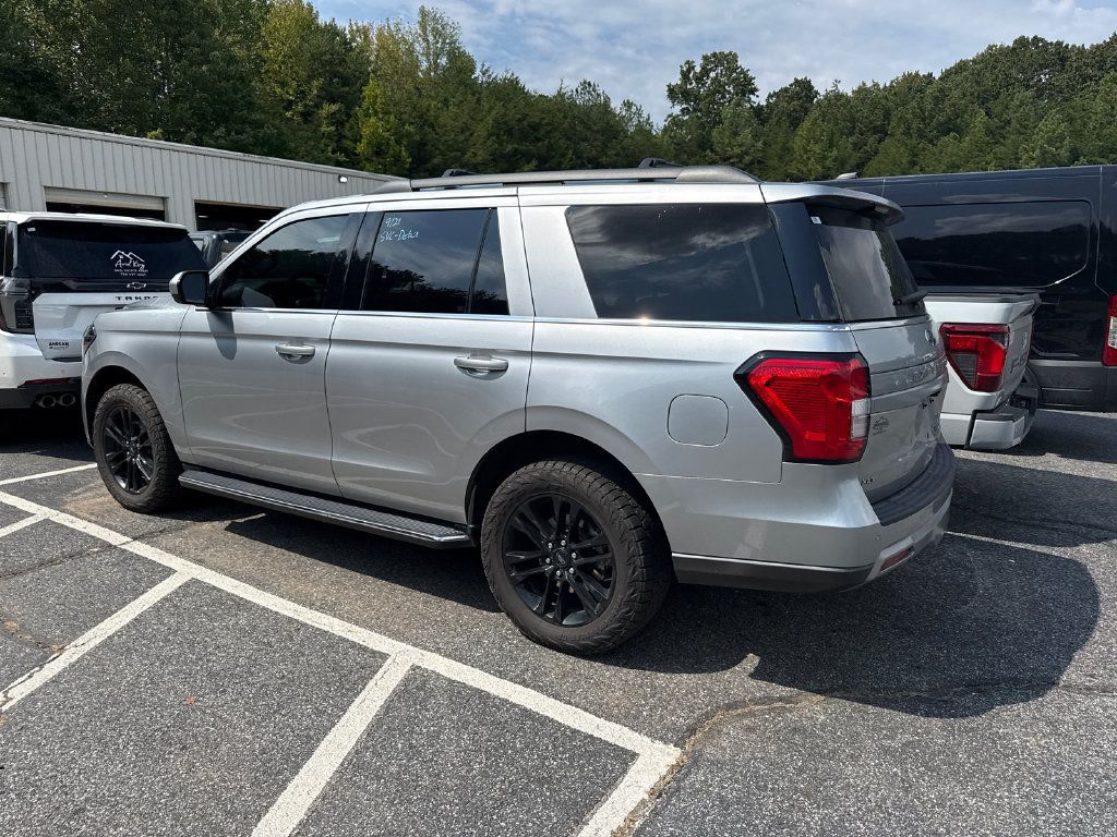 Used 2022 Ford Expedition XLT RWD image 9