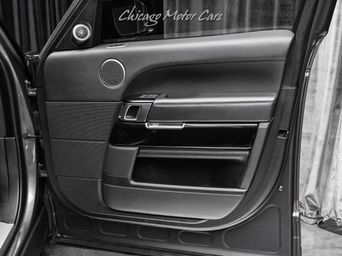 Used 2016 Land Rover Range Rover HSE image 34
