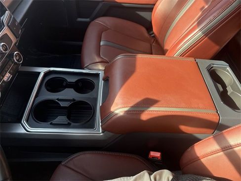 Used 2022 Ford F250 Platinum w/ FX4 Off-Road Package image 21