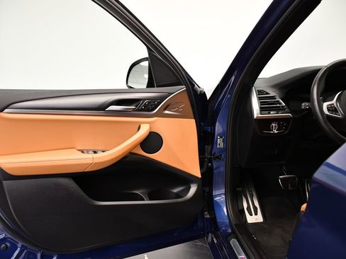 Used 2022 BMW X3 M40i w/ Premium Package image 32