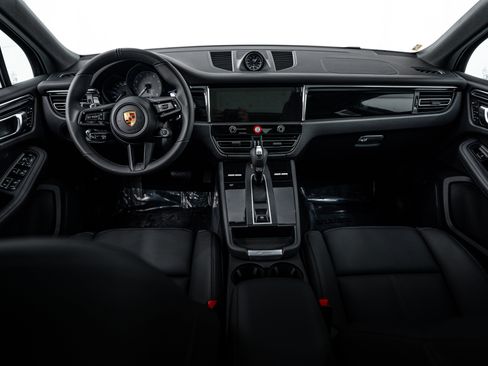 New 2026 Porsche Macan S image 12