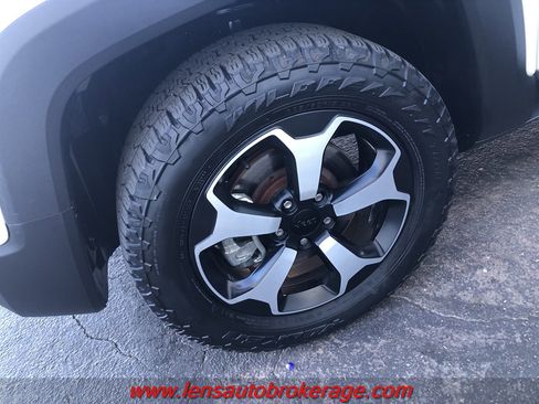 Used 2019 Jeep Renegade Trailhawk image 27