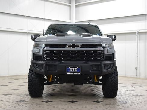 Used 2024 Chevrolet Silverado 1500 ZR2 w/ ZR2 Bison Edition AWD/4WD image 2