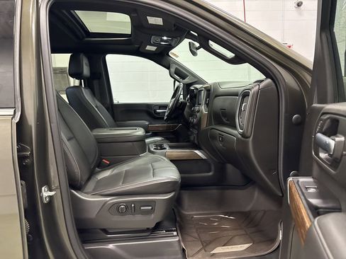 Used 2022 Chevrolet Silverado 3500 High Country w/ Z71 Off-Road Package image 33