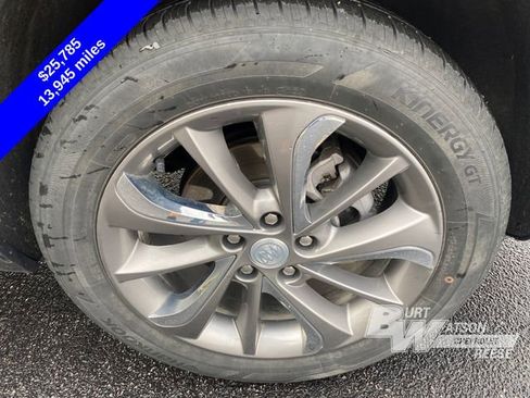 Used 2023 Buick Encore GX Essence w/ Experience Buick Package image 13