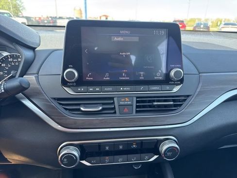 Used 2023 Nissan Altima 2.5 SV FWD image 28