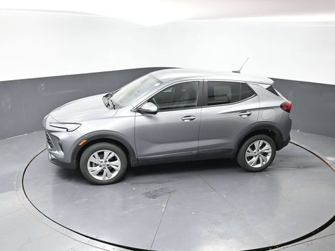 Used 2025 Buick Encore GX Preferred AWD/4WD image 41