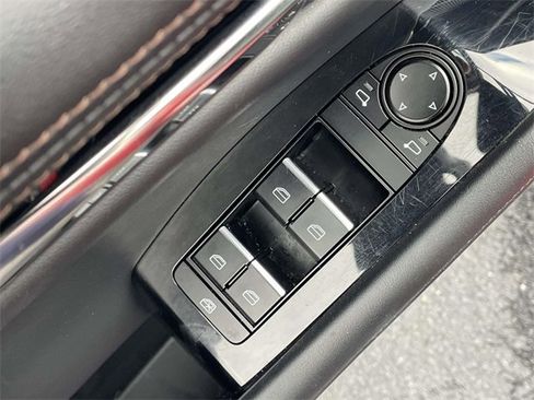 Used 2023 MAZDA MAZDA3 s image 18